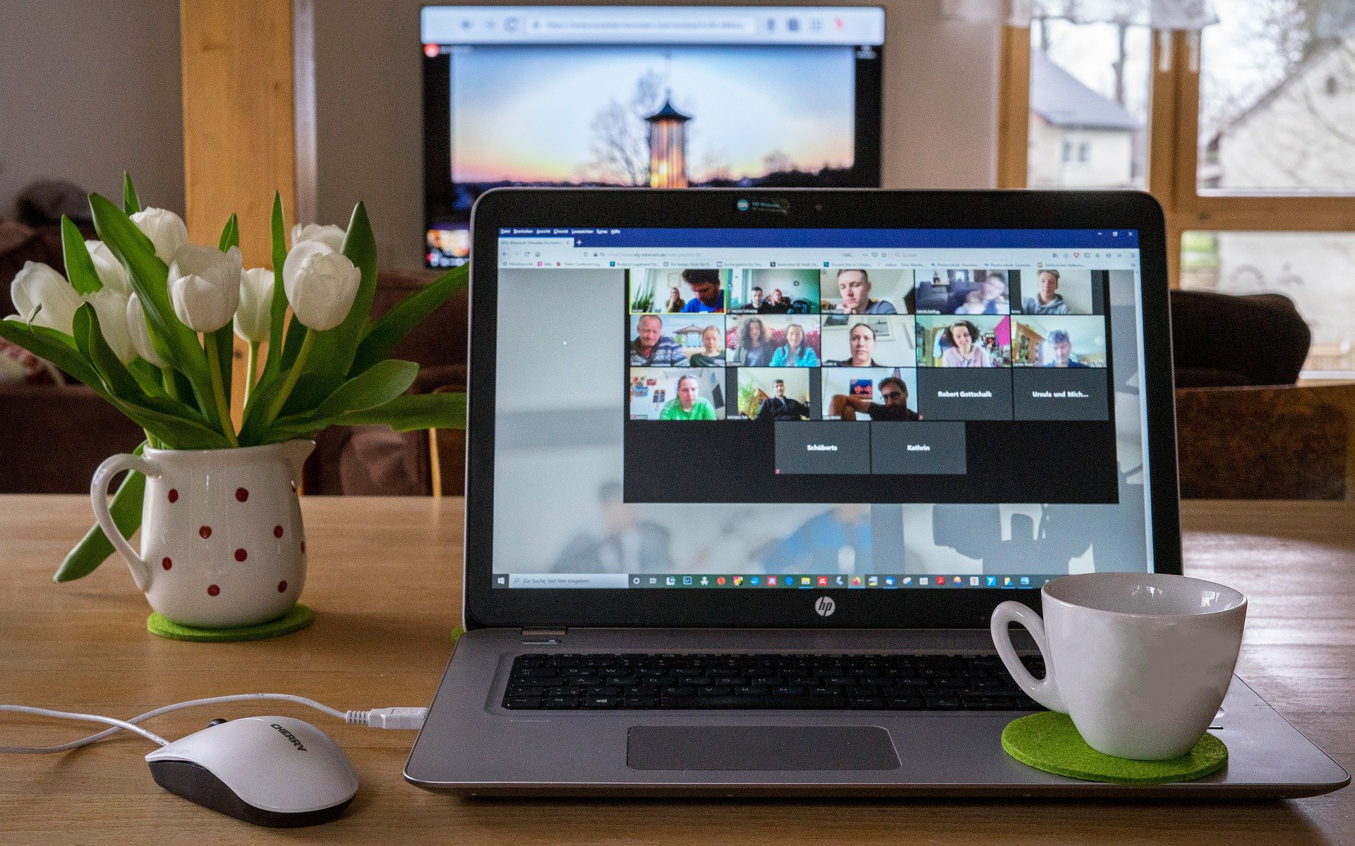 Etäkokoukset ovat tulleet jäädäkseen…vai ovatko?